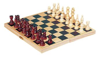 Detailansicht des Artikels: HS040 - Schachspiel in Holzklappkasse
